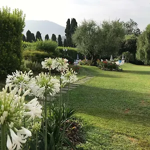 https://villa-del-papa.it-tuscanyhotel.com